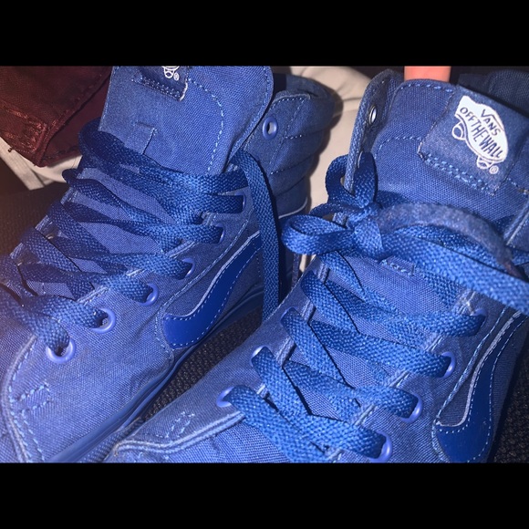 Vans - Picture 2 of 4